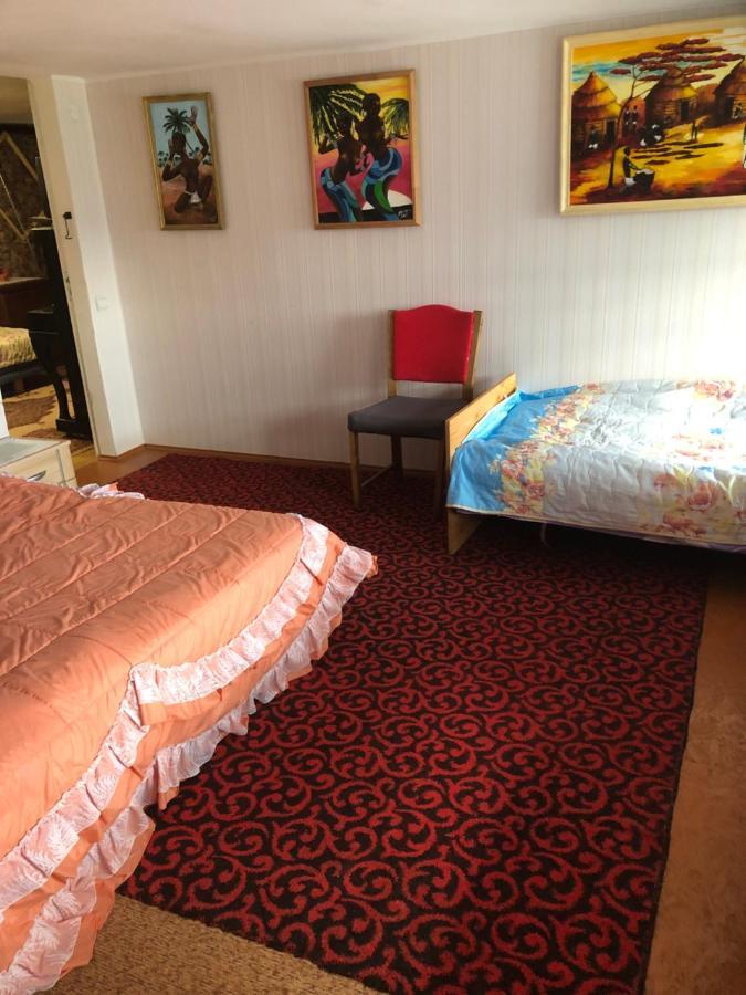 Hotel Piekalne à Kalniesi Extérieur photo